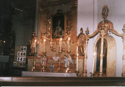 Csernely - Szűz Mária mellékoltár és hordozható oltár (barokk, fafaragás)